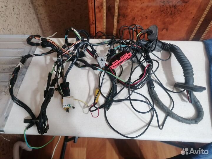 Провода на Багажник Форд Фокус 2