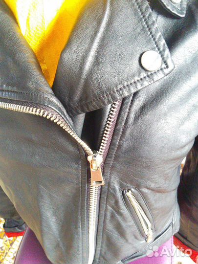 Кожаная куртка косуха женская