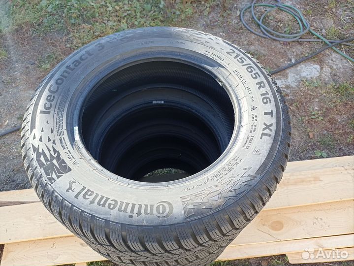 Continental IceContact 3 SUV 215/65 R16