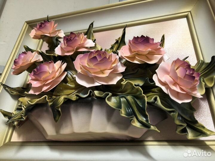 Картина из кожи