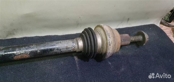 Привод задний правый Volkswagen Tiguan 2011-2016