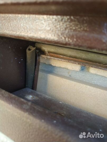 Дверь входная металлическая со стеклом бу