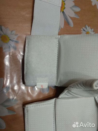 Перчатки для единоборств