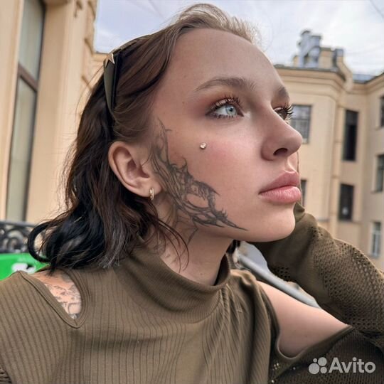 Любой пирсинг с украшением