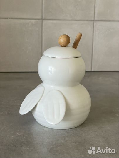 Баночка для меда в виде пчелы