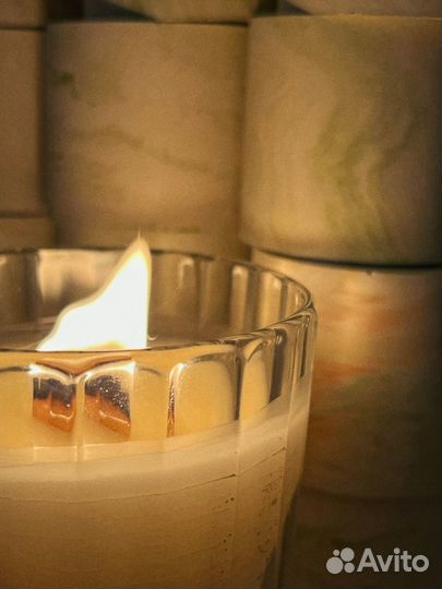 Ароматическая свеча в прозрачном стакане