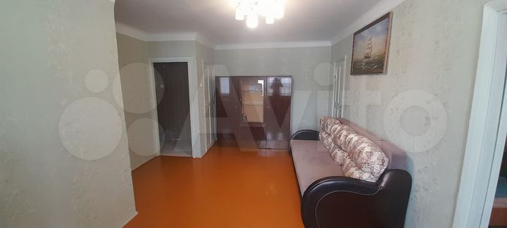 2-к. квартира, 43 м², 2/5 эт.