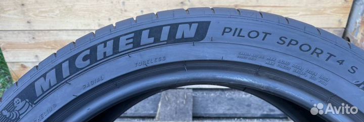 Michelin Pilot Sport 4 S 265/40 R20