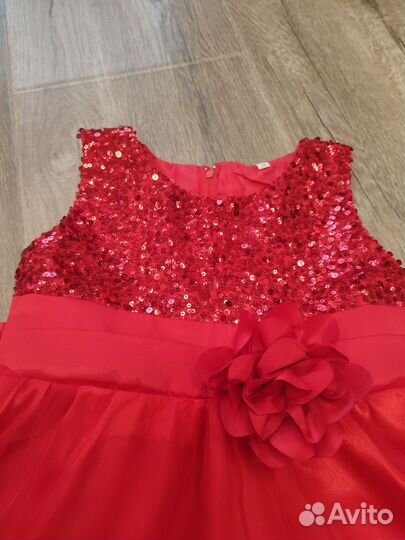 Нарядное платье для девочки