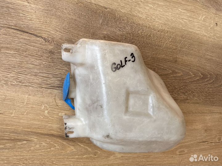 Бачок омывателя стела гольф 3