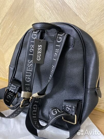 Рюкзак женский Guess