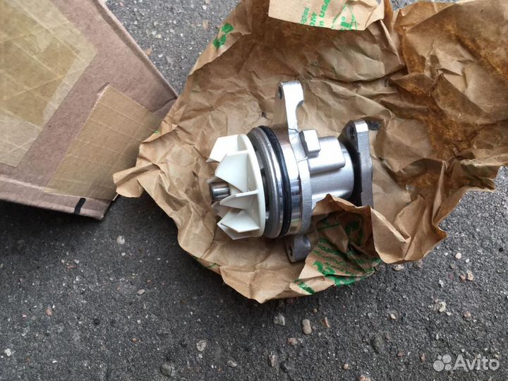 Водяная помпа mustang 2015-2023 EJ7Z-8501D