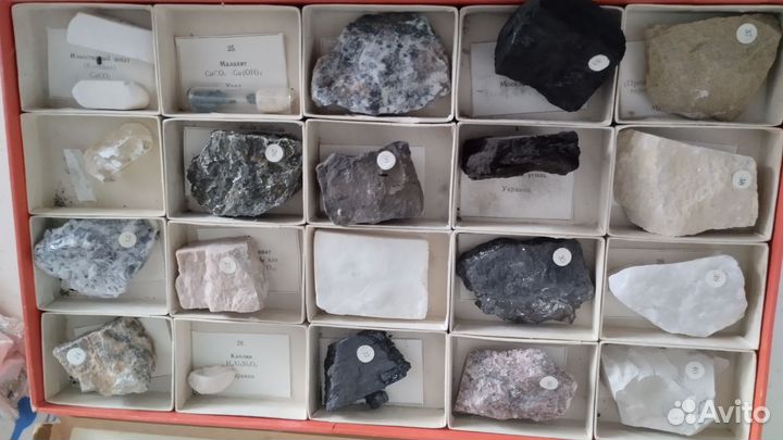 Коллекция минералов и горных пород