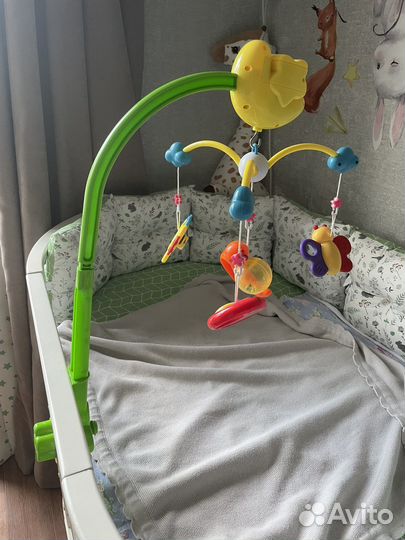 Мобиль музыкальный детский на кроватку