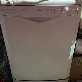 Посудомоечная машина Indesit idl 600