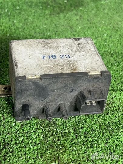 Блок управления Audi 100 100