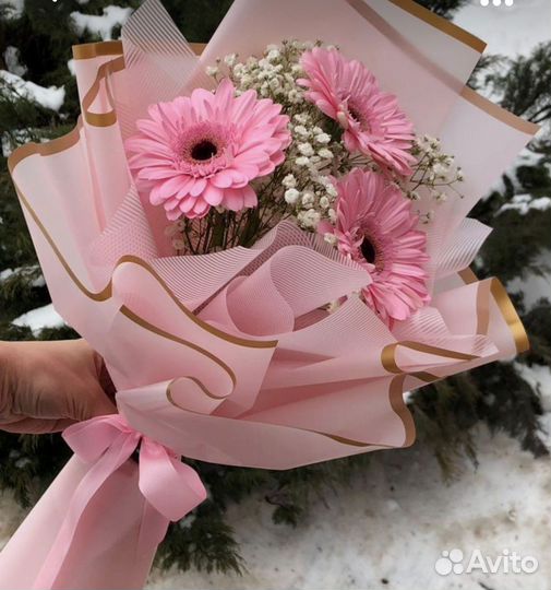 Букет цветов из роз, эустомы, хризантемы