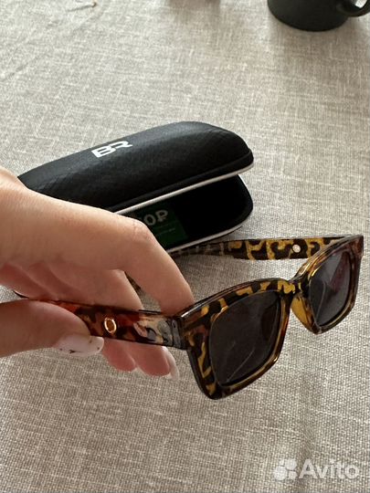 Солнцезащитные очки