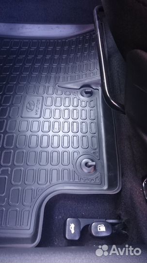 Автомобильные коврики резиновые