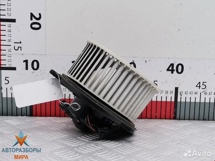 Моторчик печки Mazda Premacy CP рест. 2004