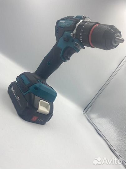 Дрель шуруповерт бесщеточный Makita