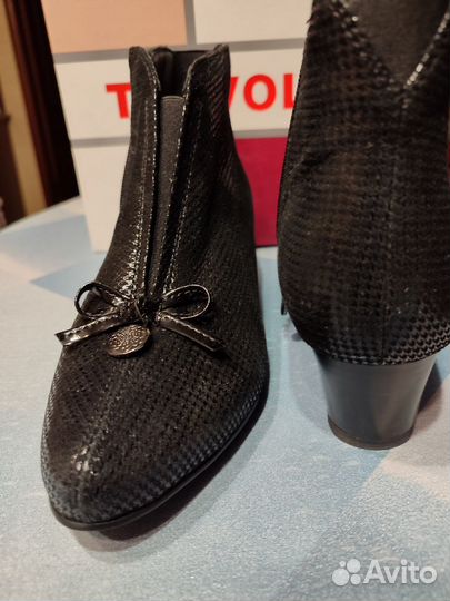 Ботильоны женские 38 размер лазерная обработ.новые