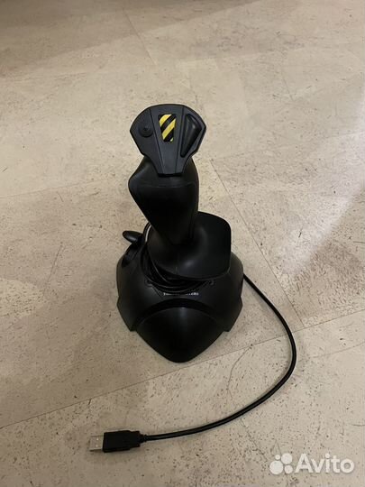 Джойстик Trustmaster usb