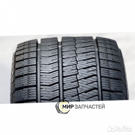 Bridgestone Blizzak Ice 225/60 R17 99H