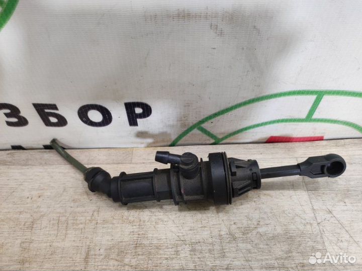 Главный цилиндр сцепления Mitsubishi Asx GA1W 4A92