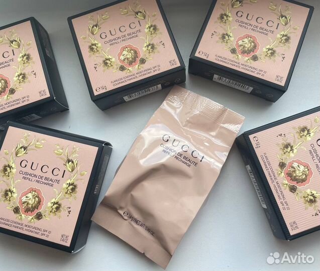 Тональный кушон Gucci