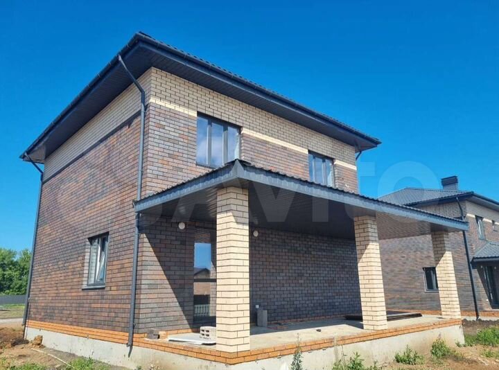 Коттедж 135 м² на участке 7 сот.