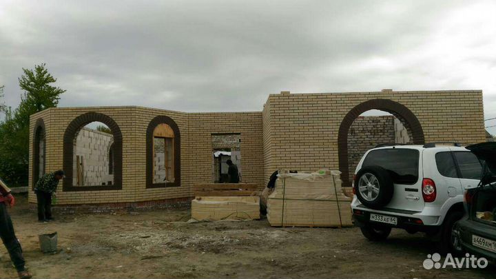 Каменщики, фундаментные работы