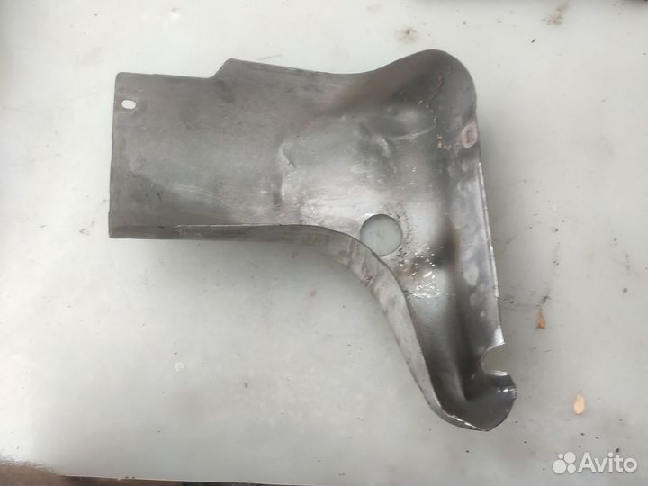 Кожух выпускного коллектора Фольксваген Поло 1.6