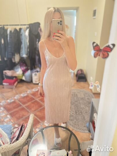 Платье Zara s новое