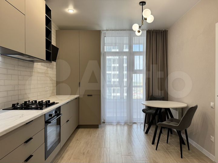 2-к. квартира, 54,5 м², 10/16 эт.