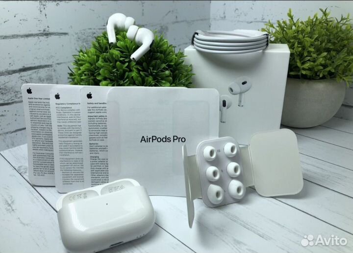 Apple airpods pro 2 lightning