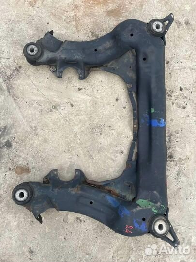 Подрамник передний 4B0399313DC