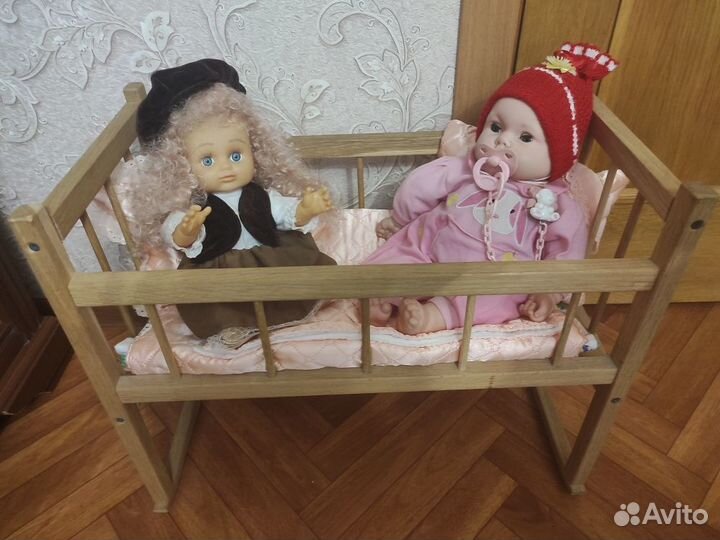 Кроватка кукольная
