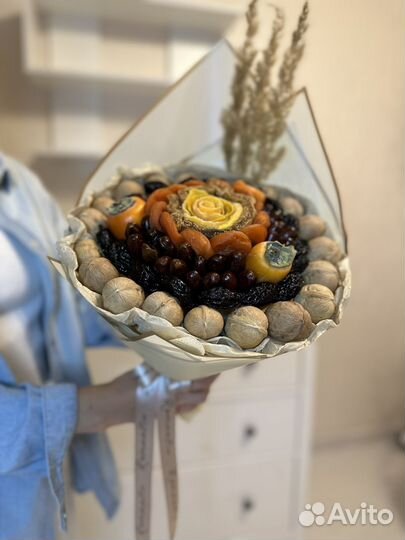 Букет из сухофруктов
