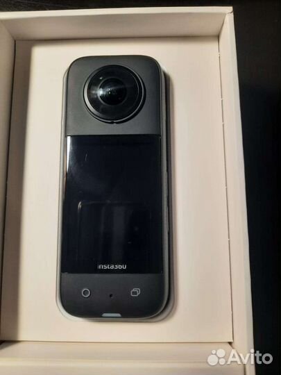 Экшн камера insta360 x3