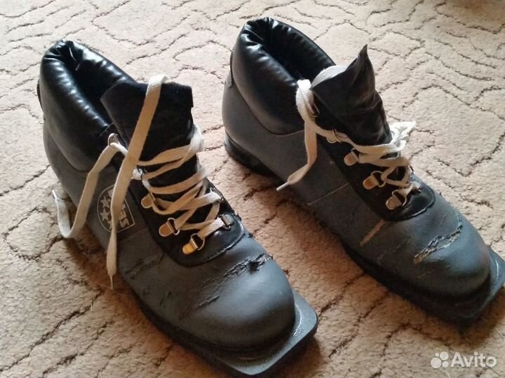 Лыжные ботинки Botas размер 42 (27,0) 75мм