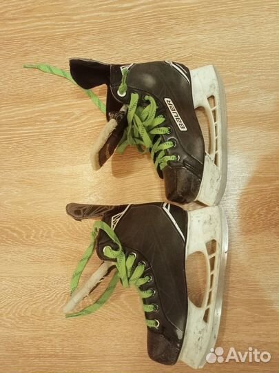 Хоккейные коньки bauer