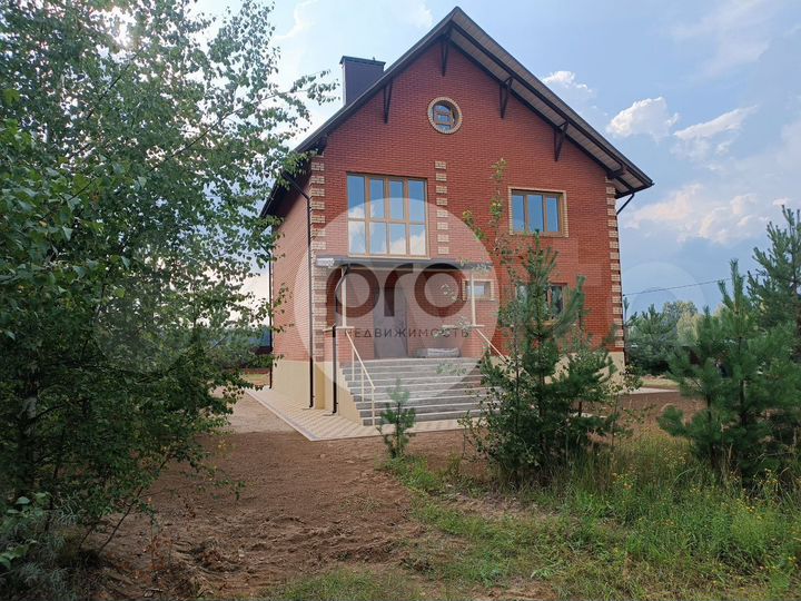 Дом 230 м² на участке 18 сот.