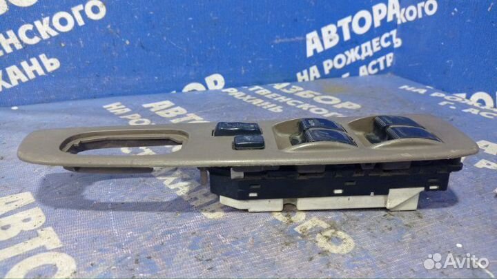 Блок управления стеклоподъемниками Toyota Vista