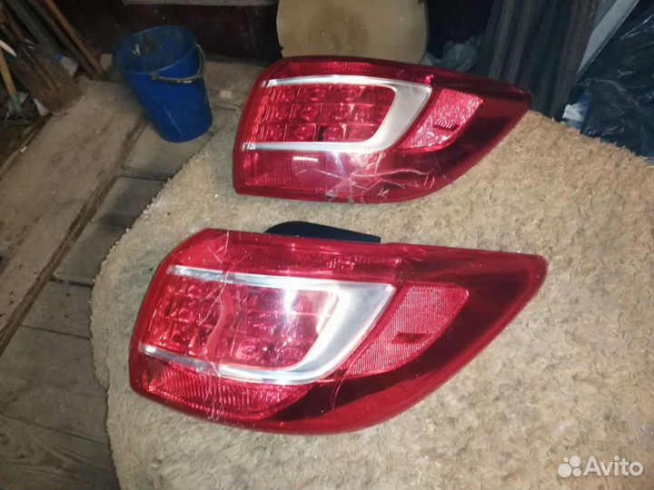 Стоп - сигнал, правый. KIA Sportage 3