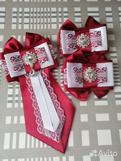 Жабо и резинка для волос