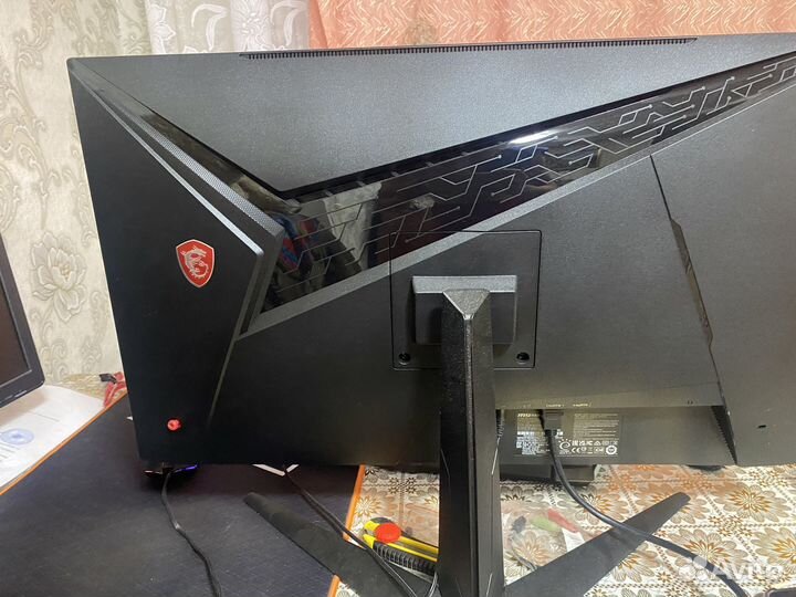 Монитор 60гц