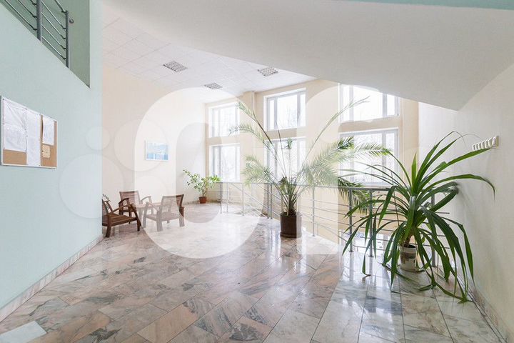 Продам здание, 4004 м²