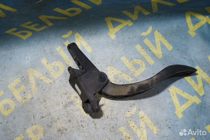 Педаль газа Ford Focus 1