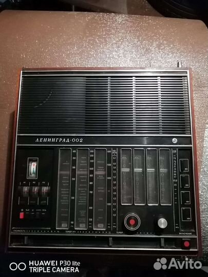 Кассетный магнитофон, граммофон, радиоприемник